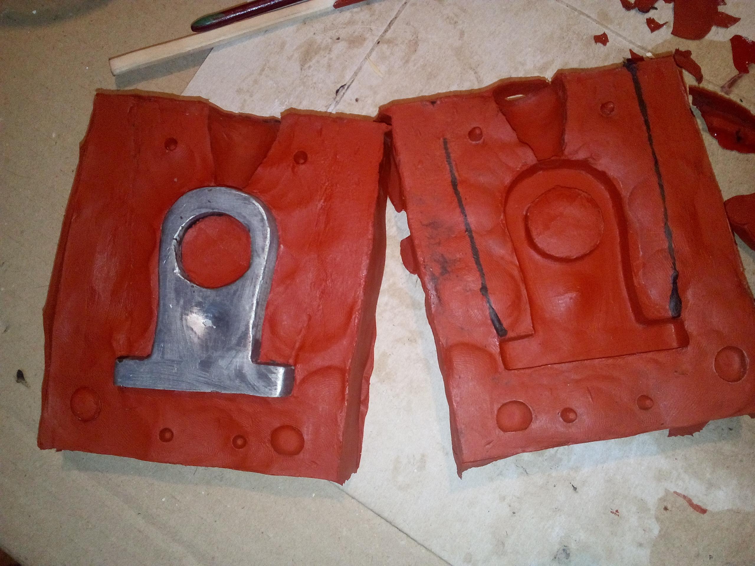 The second part of the silicon mold is almost ready.
